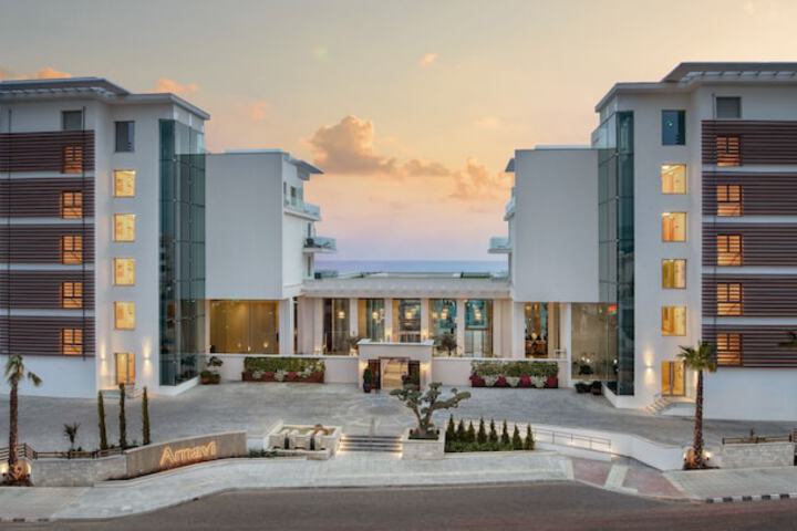 Hotel 64 of 67