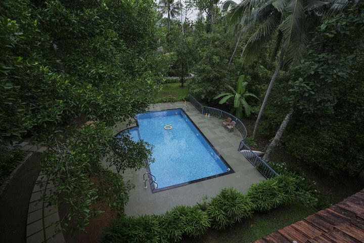 Pool 31 of 44