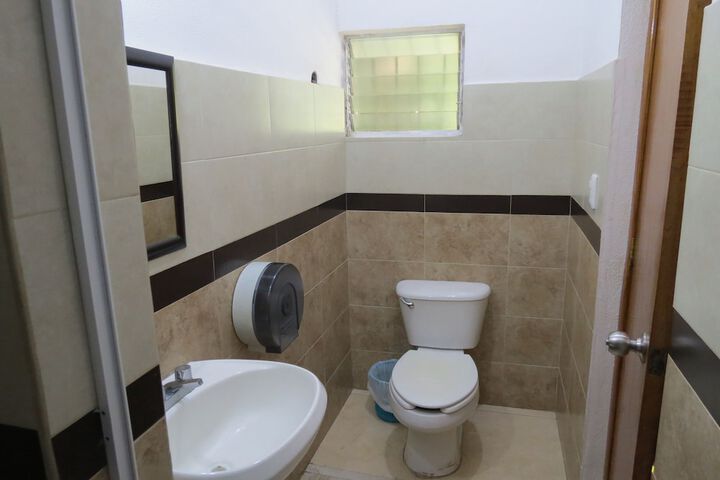 Room 120 of 174