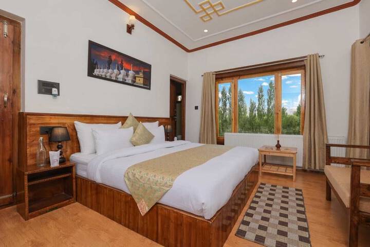 Room 6 of 38