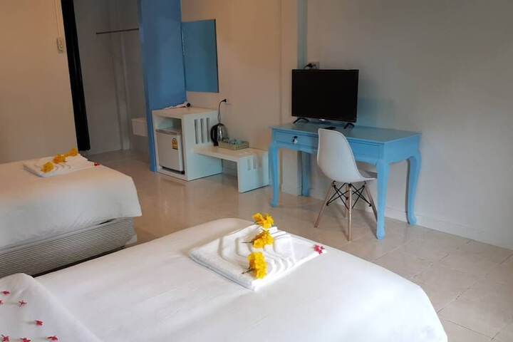 Room 5 of 135
