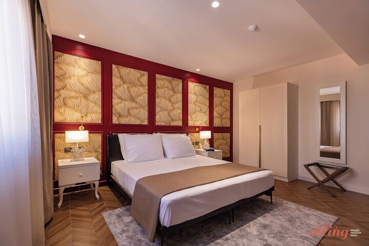 Room 21 of 74