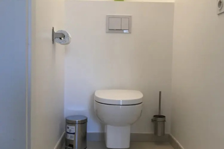 Room 9 of 21