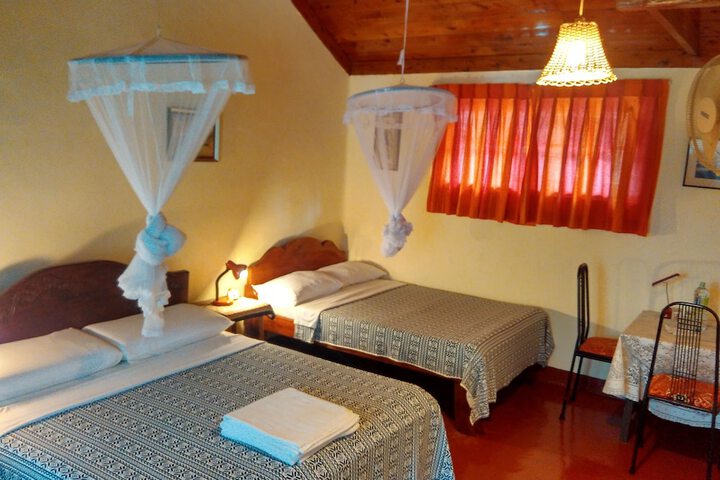 Room 4 of 37