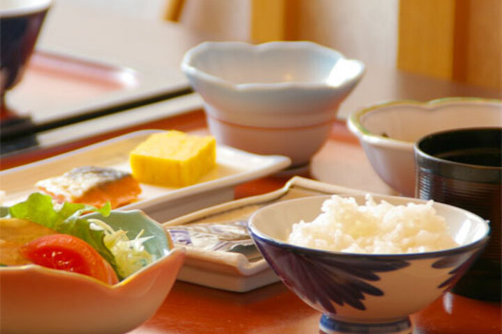 Breakfast (※The dishes are examples)