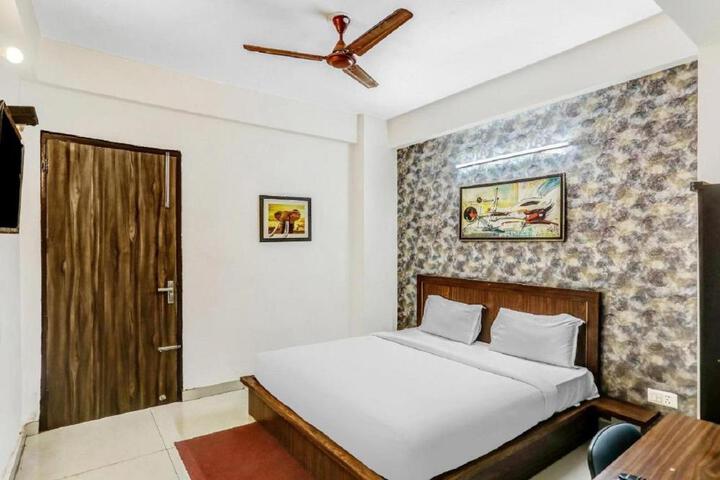 Hotel Noida Stay INN