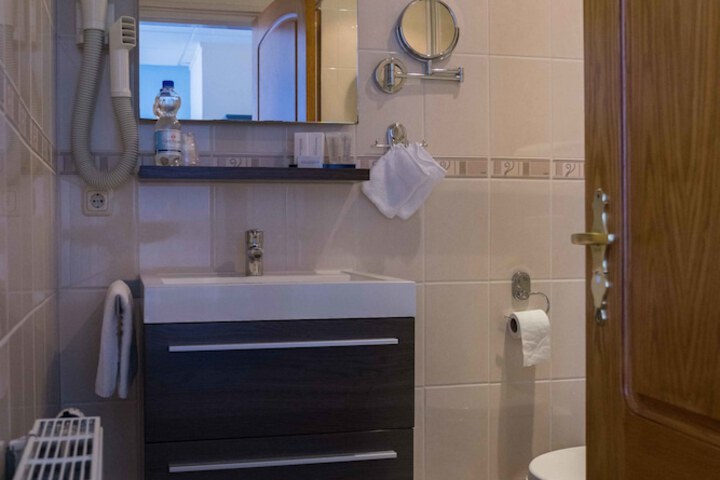 Room 20 of 52