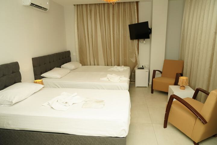 Room 3 of 12