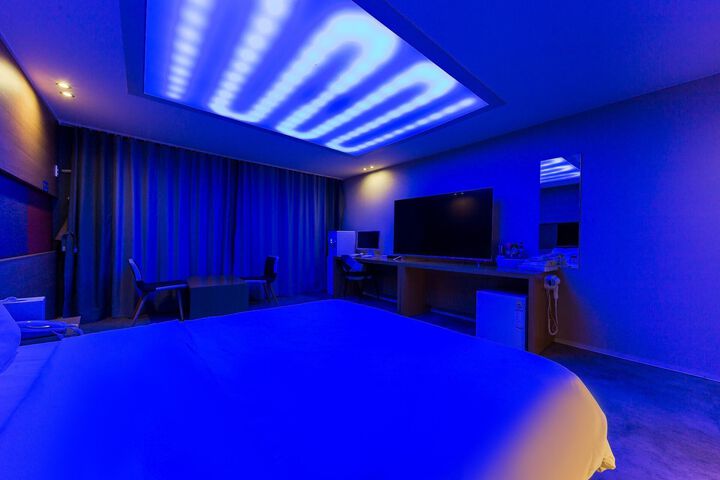 Room 97 of 120