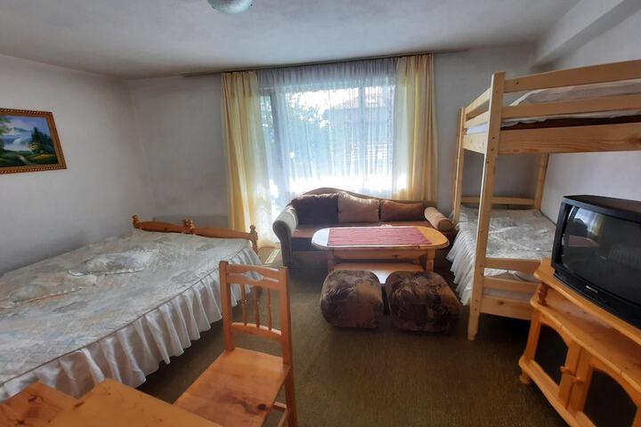 Room 9 of 55