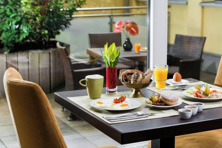 Breakfast meal
