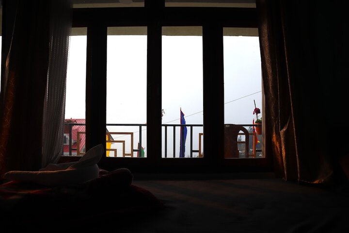 Room 15 of 36