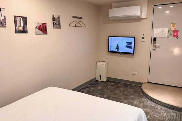 Room 39 of 60