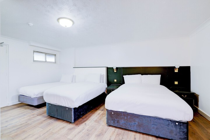 Room 5 of 29