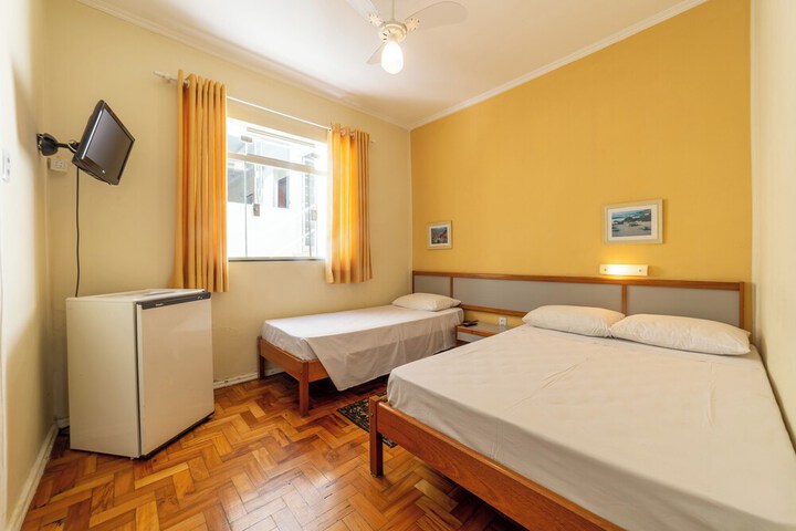 Room 6 of 35