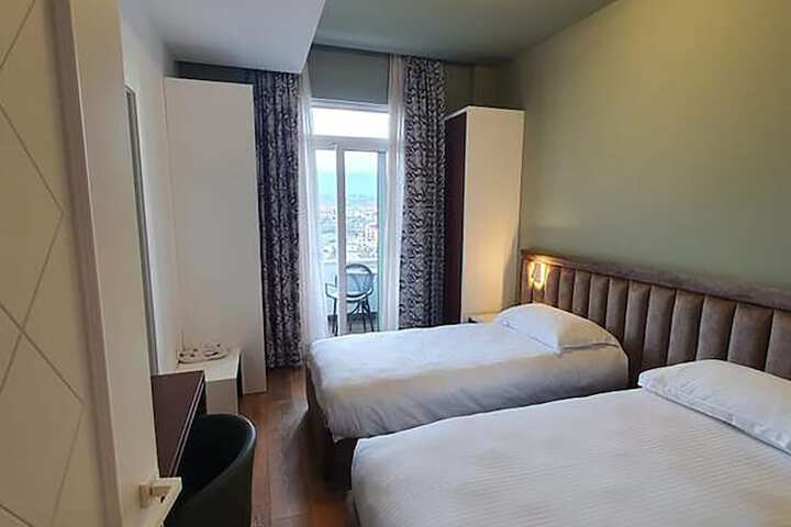 Room 20 of 57