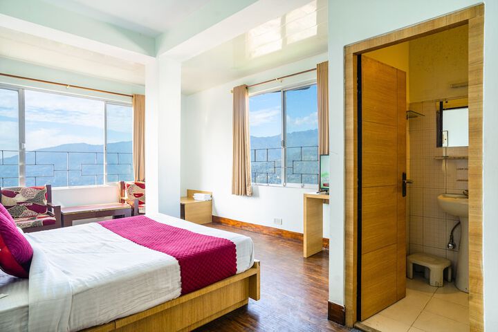 Room 42 of 98