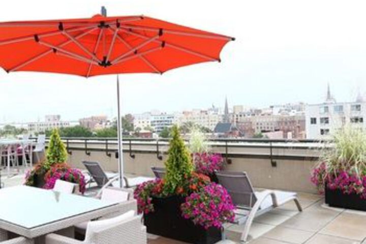 Sundeck 13 of 16