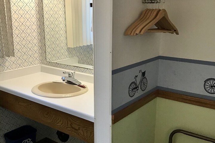Room 26 of 31