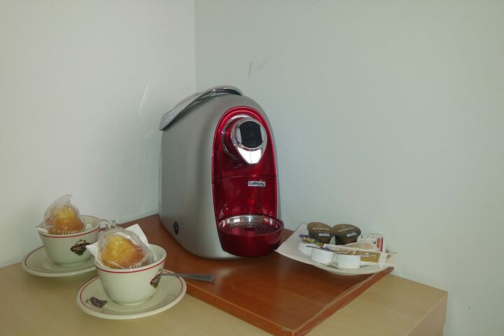 Breakfast/Coffee Service 30 of 57