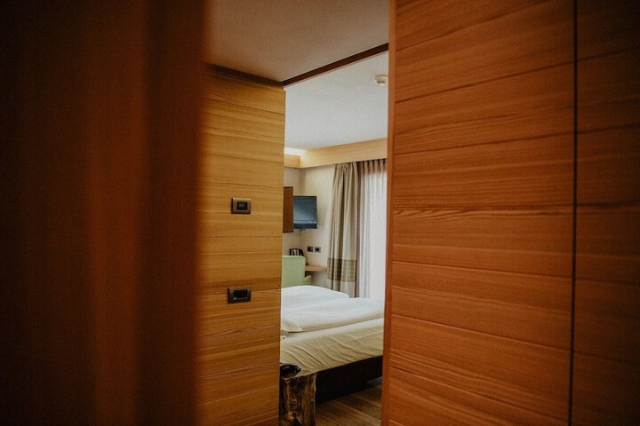 Room 19 of 112