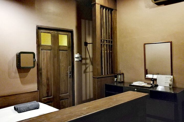 Room 10 of 39