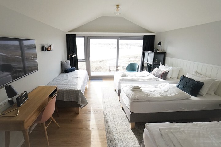 Room 6 of 40