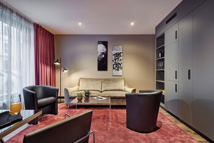 Room 21 of 66