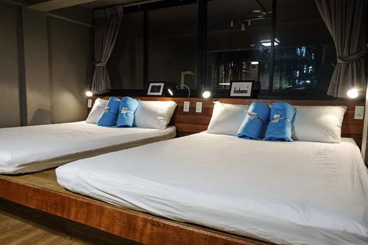 Room 4 of 62