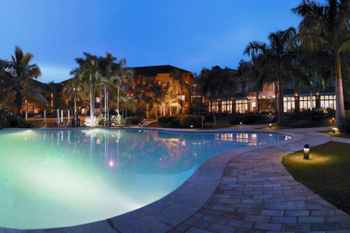 Hotel Pool