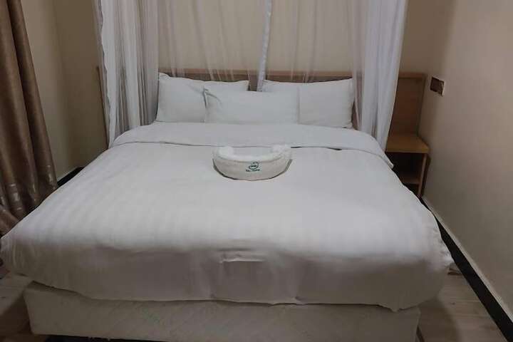 Room 2 of 45