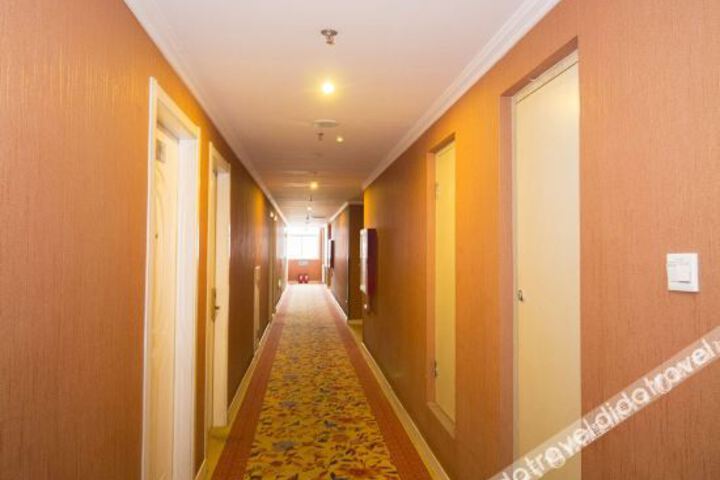 Hotel Interior 19 of 31