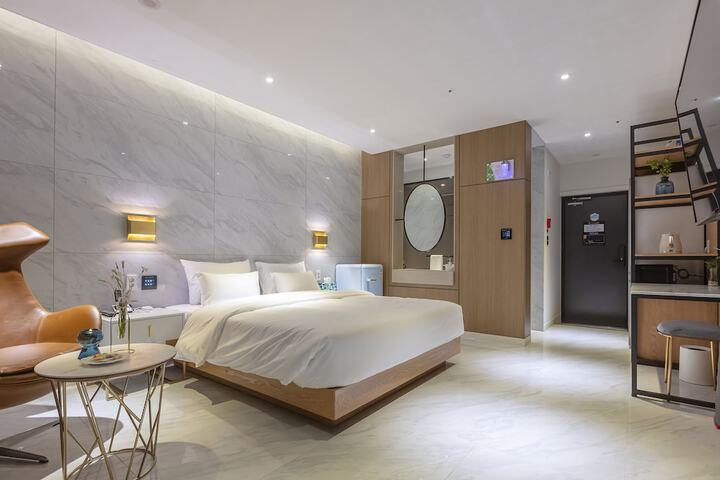 Room 41 of 110