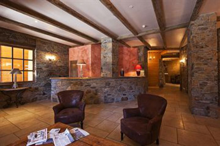 Hotel Interior 22 of 25