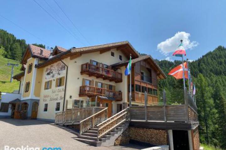 Hotel Tita Piaz