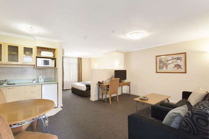 Suite 68 of 73