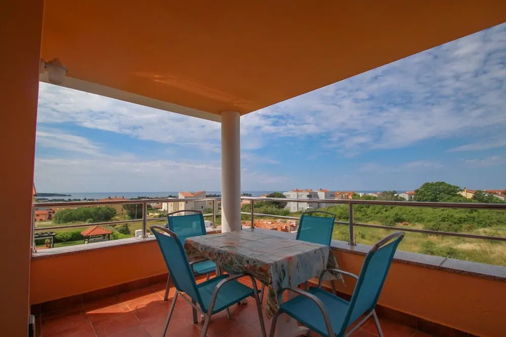 Terrace/Patio 7 of 12