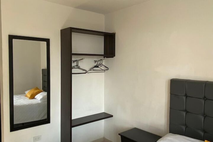Room 7 of 13