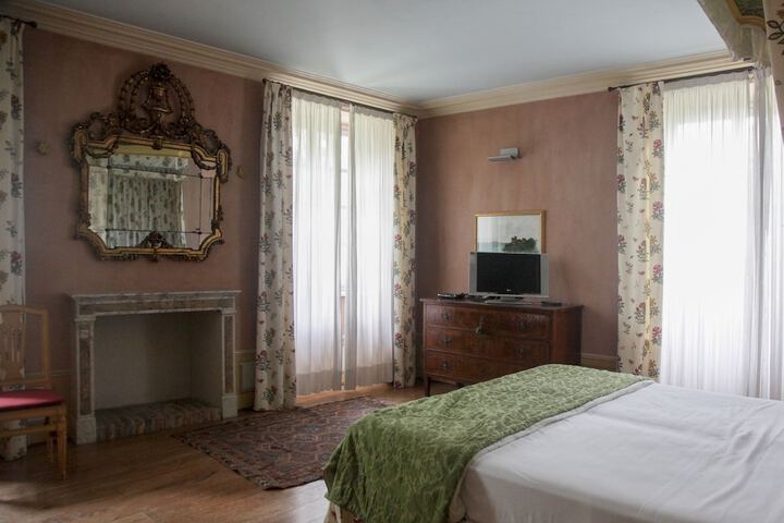 Room 3 of 31