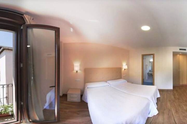 Room 4 of 56