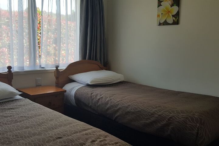 Room 11 of 48