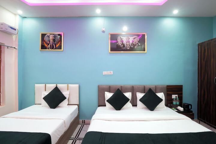 Room 12 of 111