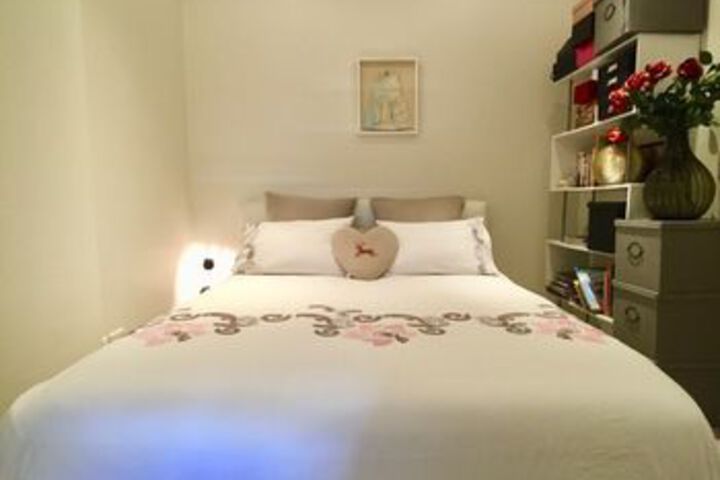 Room 8 of 24