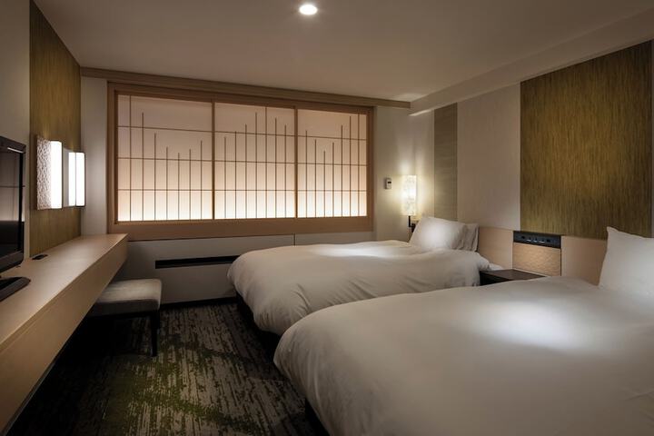 Room 30 of 122