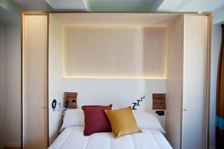 Room 28 of 73
