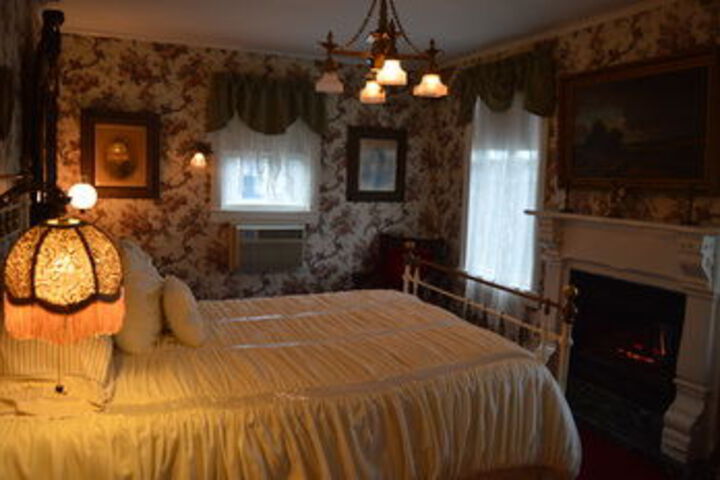 Room 95 of 117