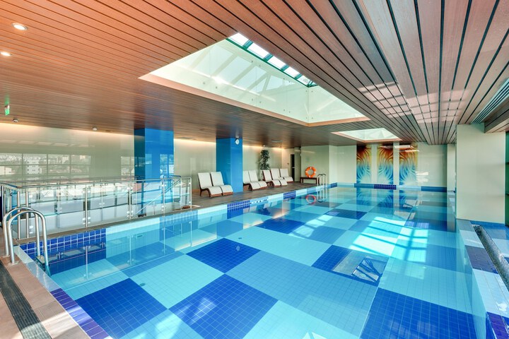 Pool 45 of 86