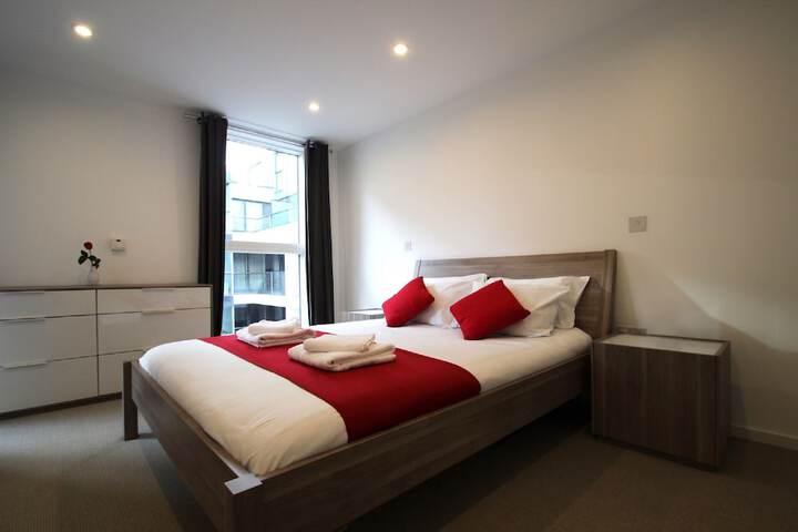 Room 2 of 6
