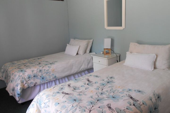 Room 6 of 50