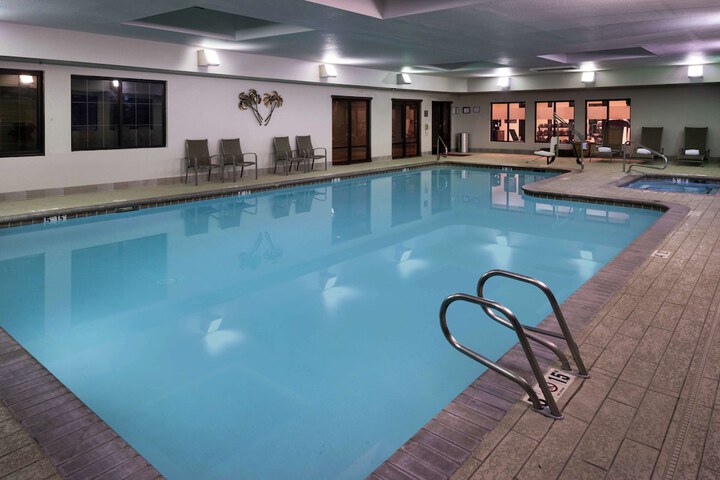 Pool 38 of 65